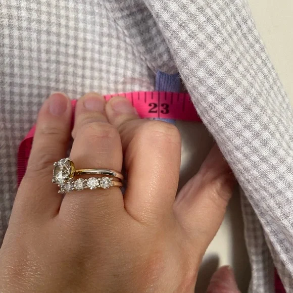 Hem & Thread Gray Button Up Shirt Frayed Hem Cropped Top Women’s Size Small - Picture 8 of 9